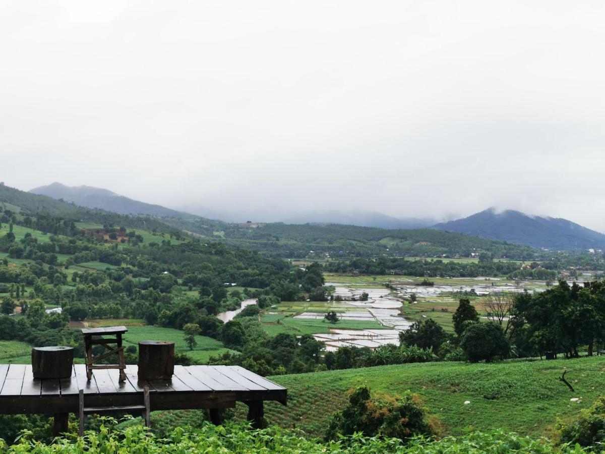 Hotel มนต์เมืองแจ่ม Mae Chaem Esterno foto